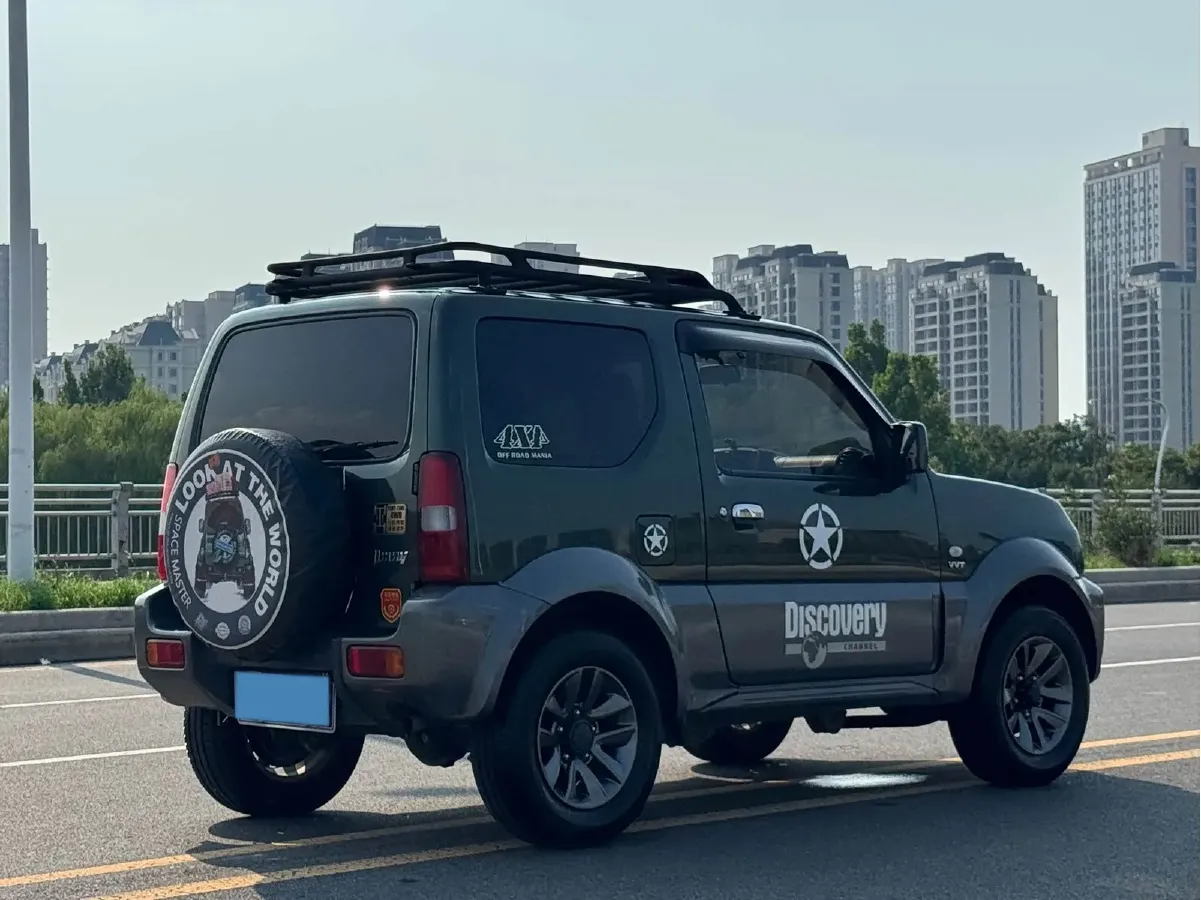 2015 Suzuki Jimny 1.3L 85HP L4 4AT,autocango,china used car exporter,china ev exporter,chinese used car exporter,chinese used ev exporter
