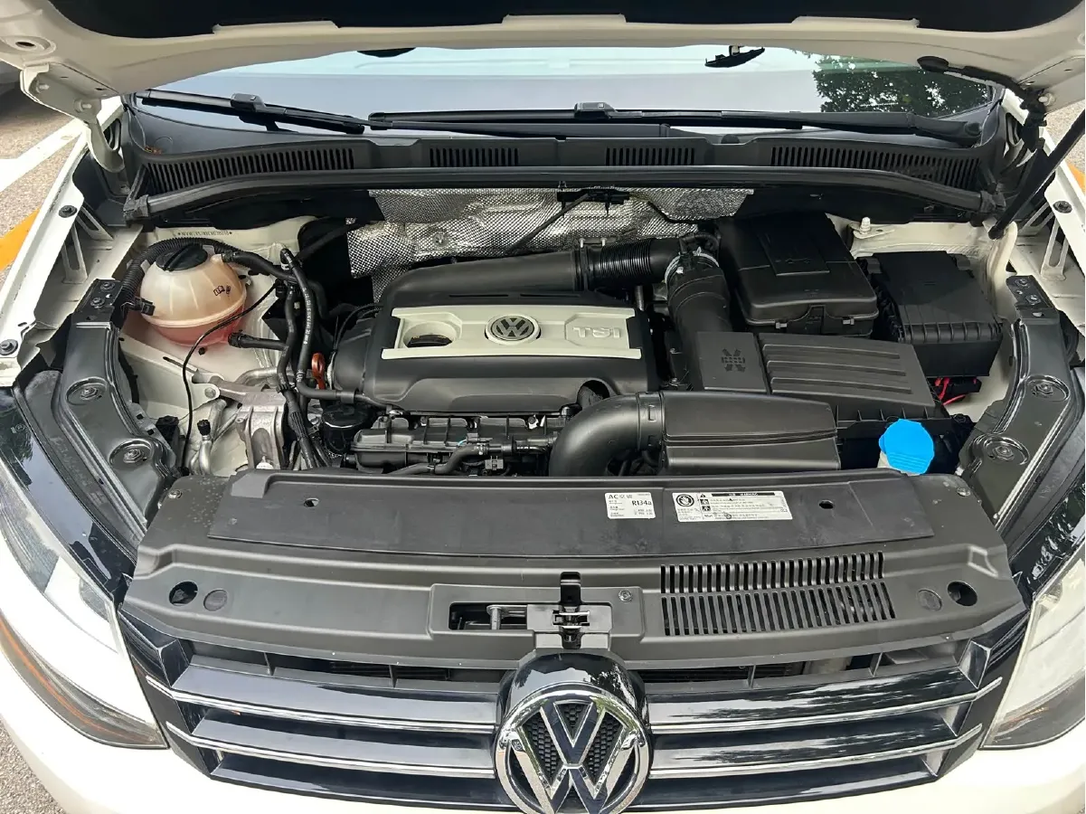 2012 Volkswagen Sharan 2.0T 200HP L4 6DCT,autocango,china used car exporter,china ev exporter,chinese used car exporter,chinese used ev exporter