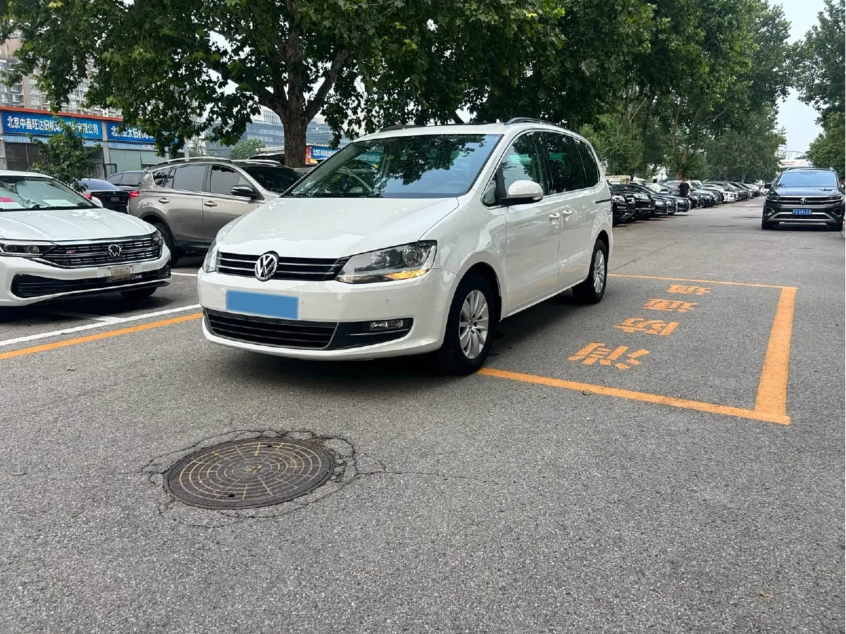 2012 Volkswagen Sharan 2.0T 200HP L4 6DCT,autocango,china used car exporter,china ev exporter,chinese used car exporter,chinese used ev exporter