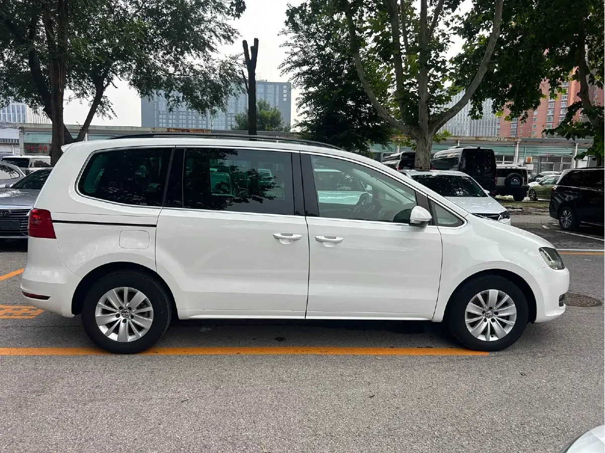 2012 Volkswagen Sharan 2.0T 200HP L4 6DCT,autocango,china used car exporter,china ev exporter,chinese used car exporter,chinese used ev exporter