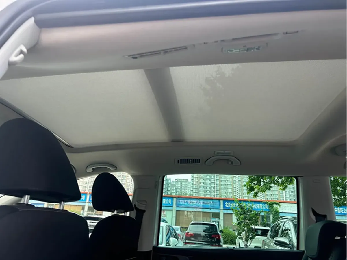 2012 Volkswagen Sharan 2.0T 200HP L4 6DCT,autocango,china used car exporter,china ev exporter,chinese used car exporter,chinese used ev exporter