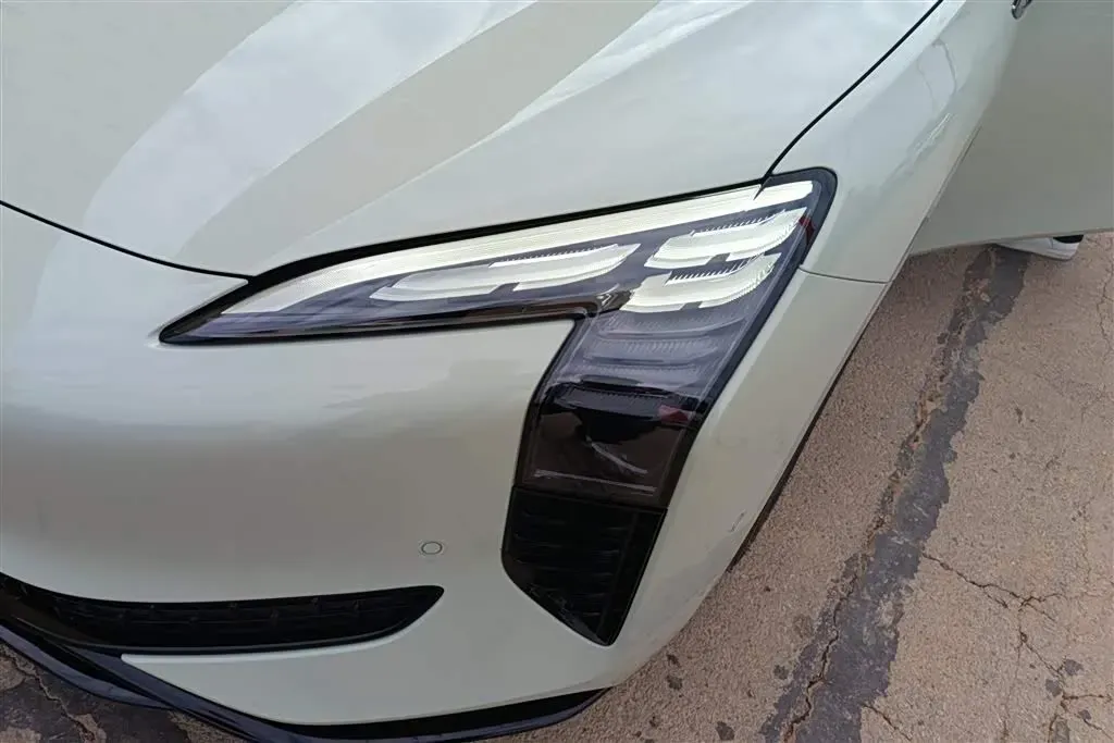 2024 HongQi EH7 BEV 85KWH,autocango,china used car exporter,china ev exporter,chinese used car exporter,chinese used ev exporter