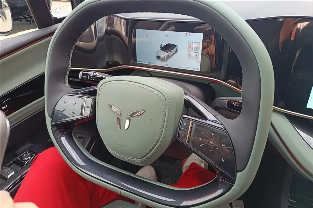 2024 HongQi EH7 BEV 85KWH,autocango,china used car exporter,china ev exporter,chinese used car exporter,chinese used ev exporter