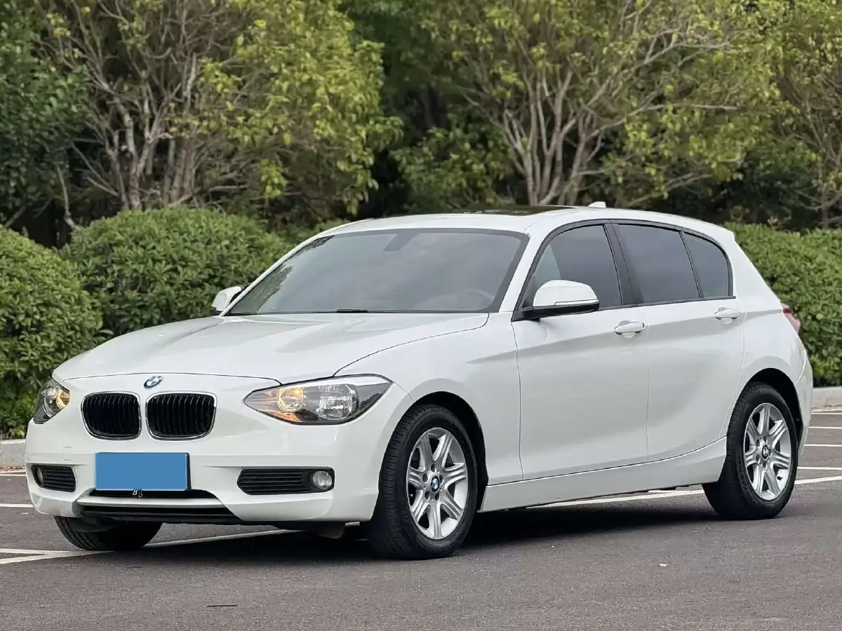 2013 BMW 1 Series 1.6T 136HP L4 8AT 2013 BMW 1 Series 1.6T 136HP L4 8AT