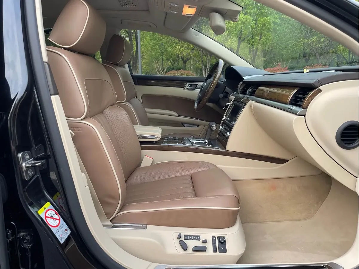 2012 Volkswagen Pheaton 3.6L 280HP V6 6AT,autocango,china used car exporter,china ev exporter,chinese used car exporter,chinese used ev exporter