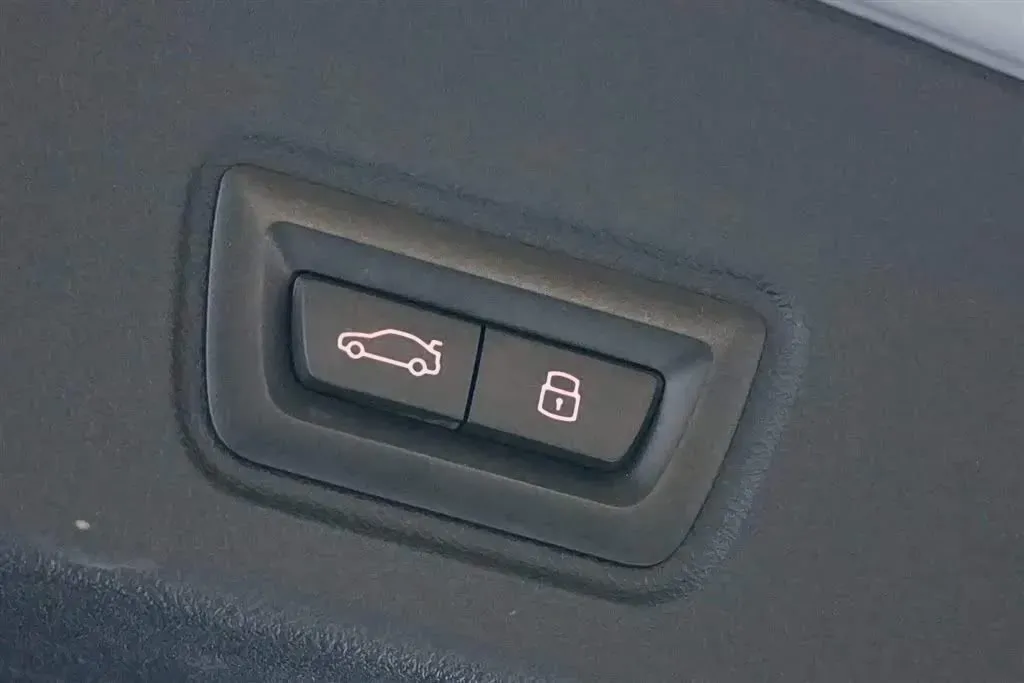 2022 BMW i4 BEV 83.9KWH,autocango,china used car exporter,china ev exporter,chinese used car exporter,chinese used ev exporter