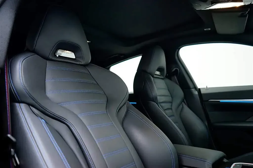 2022 BMW i4 BEV 83.9KWH,autocango,china used car exporter,china ev exporter,chinese used car exporter,chinese used ev exporter