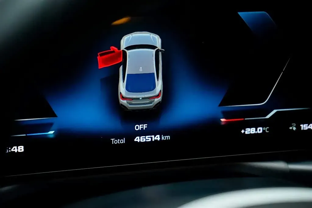 2022 BMW i4 BEV 83.9KWH,autocango,china used car exporter,china ev exporter,chinese used car exporter,chinese used ev exporter