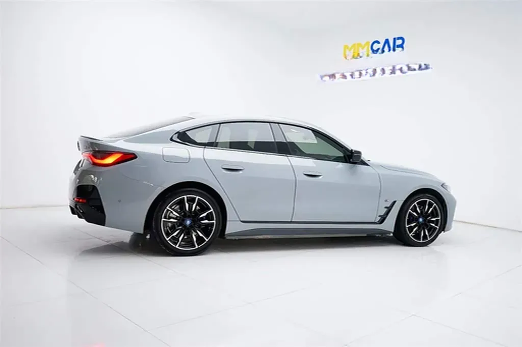 2022 BMW i4 BEV 83.9KWH,autocango,china used car exporter,china ev exporter,chinese used car exporter,chinese used ev exporter