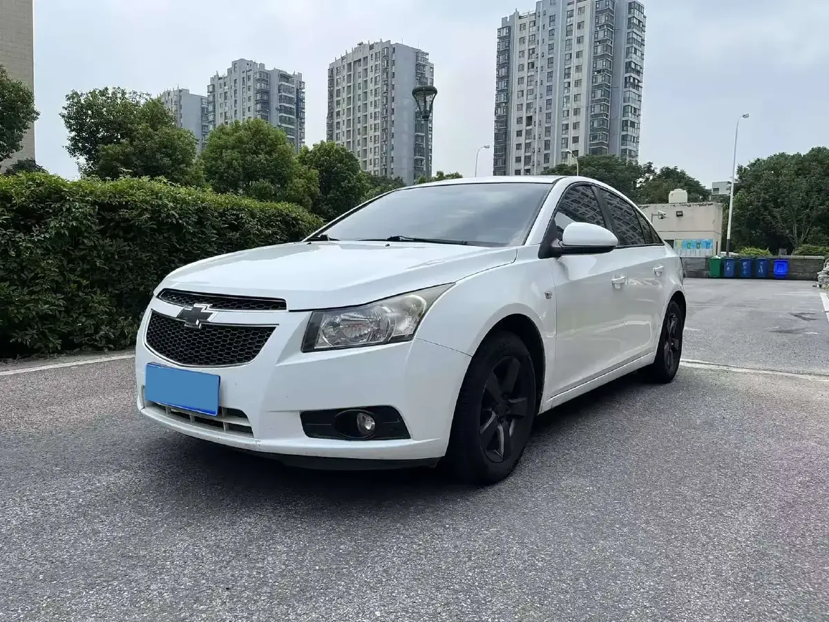 2013 Chevrolet Cruze 1.6L 121HP L4 6AT