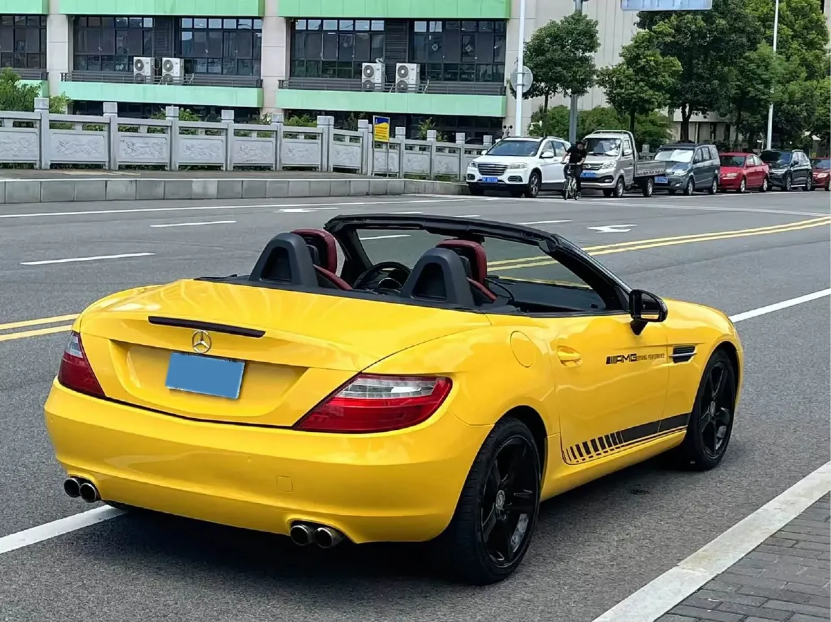 2011 Mercedes-Benz SLK Class 1.8T 184HP L4 7AT,autocango,china used car exporter,china ev exporter,chinese used car exporter,chinese used ev exporter