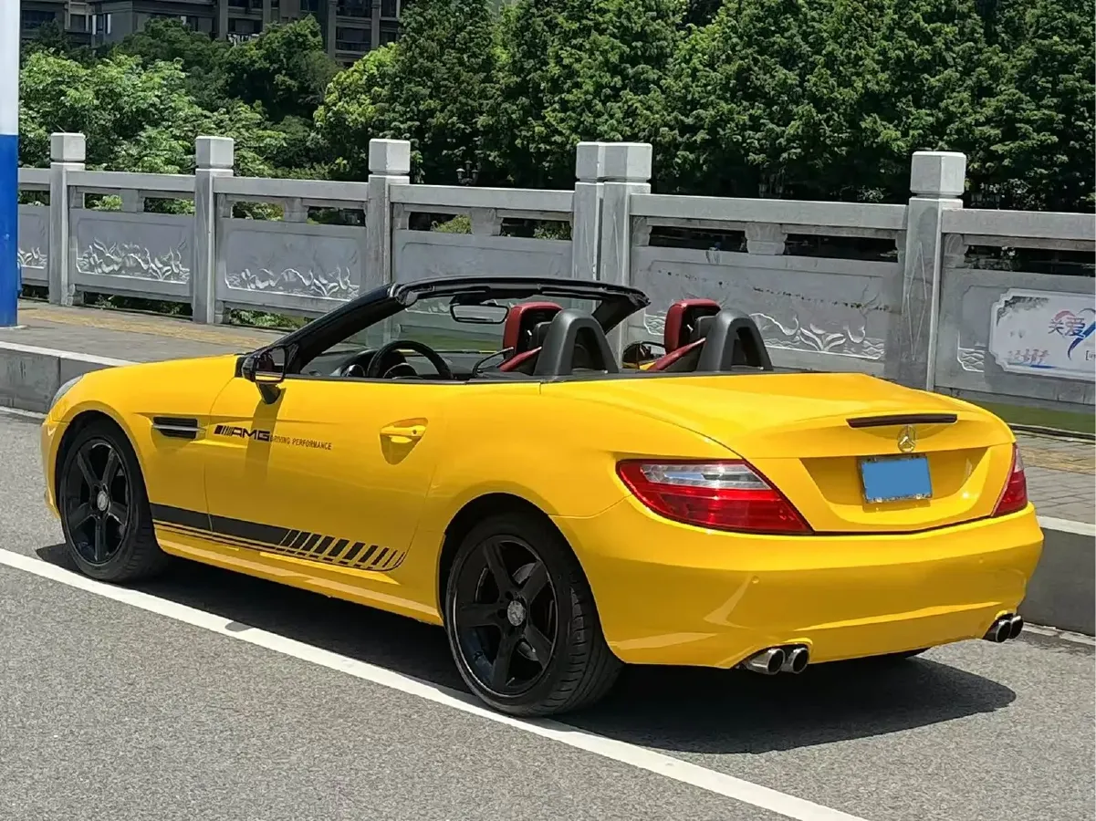 2011 Mercedes-Benz SLK Class 1.8T 184HP L4 7AT,autocango,china used car exporter,china ev exporter,chinese used car exporter,chinese used ev exporter