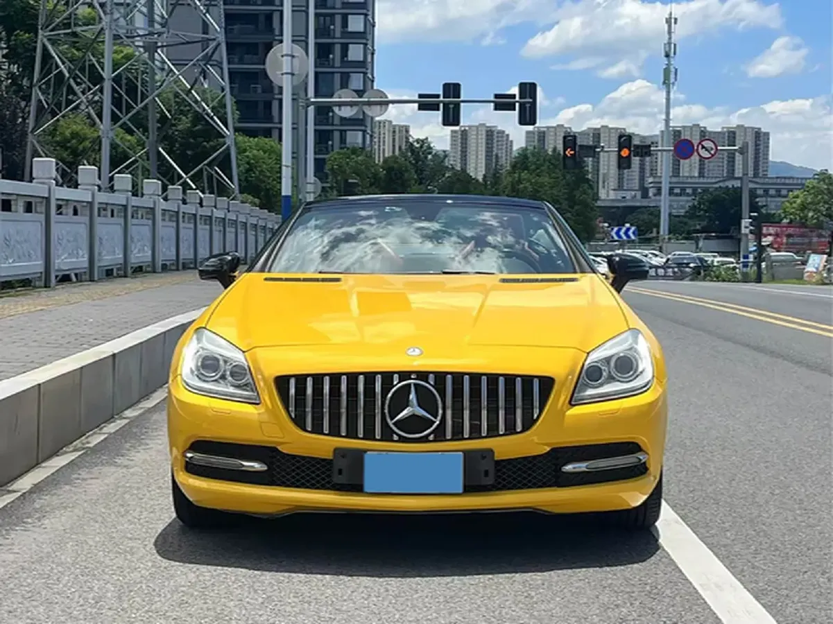 2011 Mercedes-Benz SLK Class 1.8T 184HP L4 7AT,autocango,china used car exporter,china ev exporter,chinese used car exporter,chinese used ev exporter
