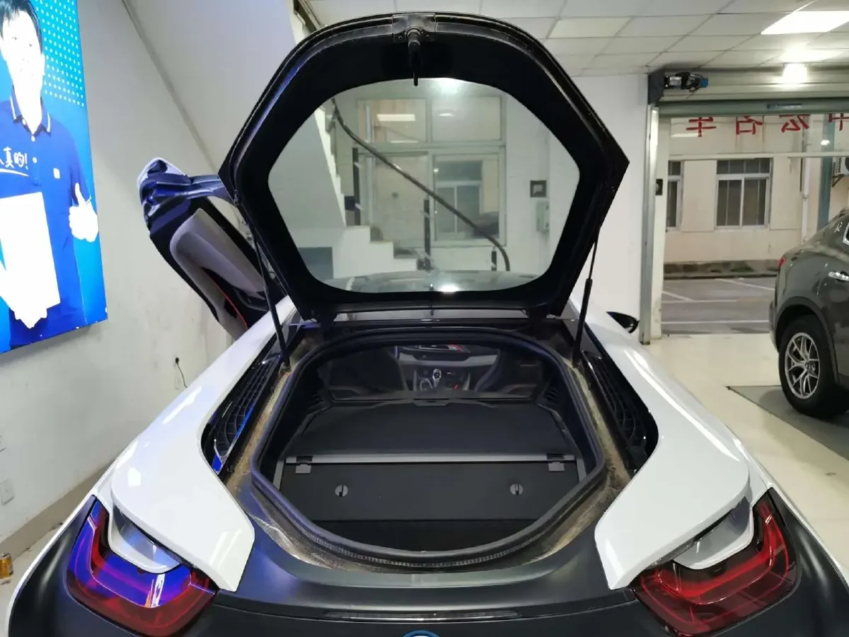 2014 BMW i8 1.5T 231HP L3 6AT PHEV 7.1KWH,autocango,china used car exporter,china ev exporter,chinese used car exporter,chinese used ev exporter