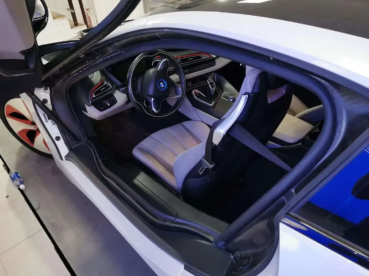 2014 BMW i8 1.5T 231HP L3 6AT PHEV 7.1KWH,autocango,china used car exporter,china ev exporter,chinese used car exporter,chinese used ev exporter