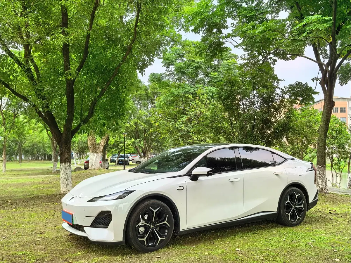 2023 Deepal SL03 1.5L 95HP L4 REEV 28.39KWH