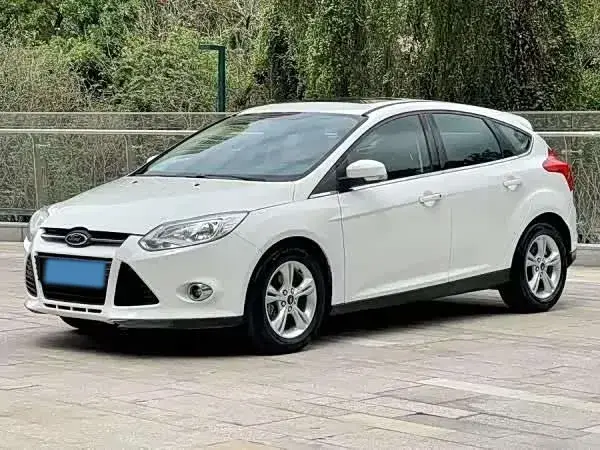 2012 Ford Focus 1.6L 125HP L4 6DCT