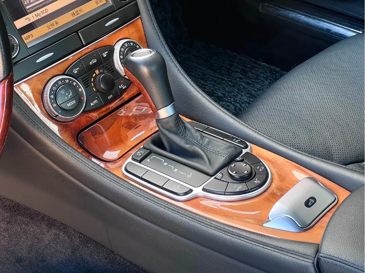 2008 Mercedes-Benz SL Class 3.5L 316HP V6 7AT,autocango,china used car exporter,china ev exporter,chinese used car exporter,chinese used ev exporter