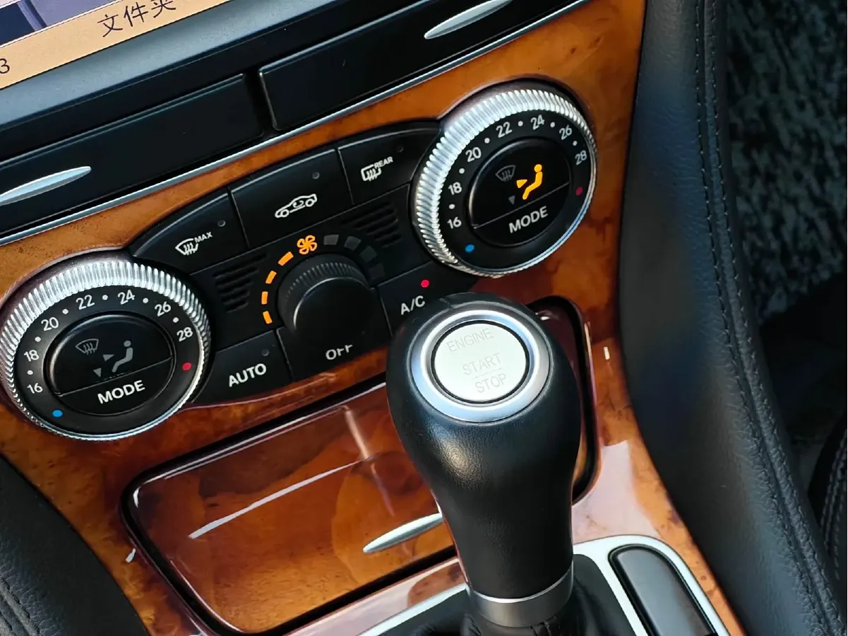 2008 Mercedes-Benz SL Class 3.5L 316HP V6 7AT,autocango,china used car exporter,china ev exporter,chinese used car exporter,chinese used ev exporter