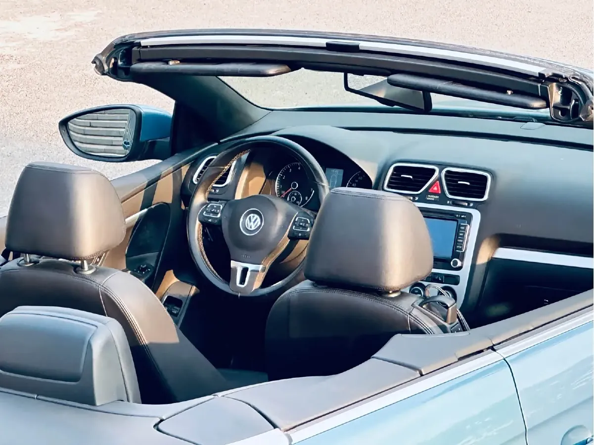 2010 Volkswagen Eos 2.0T 200HP L4 6DCT,autocango,china used car exporter,china ev exporter,chinese used car exporter,chinese used ev exporter