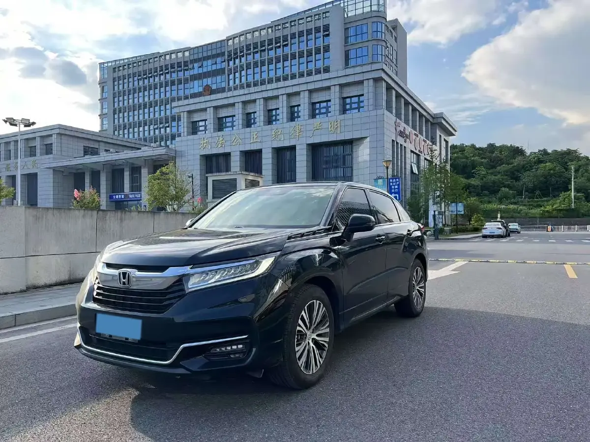 2020 Honda Avancier 1.5T 193HP L4 CVT