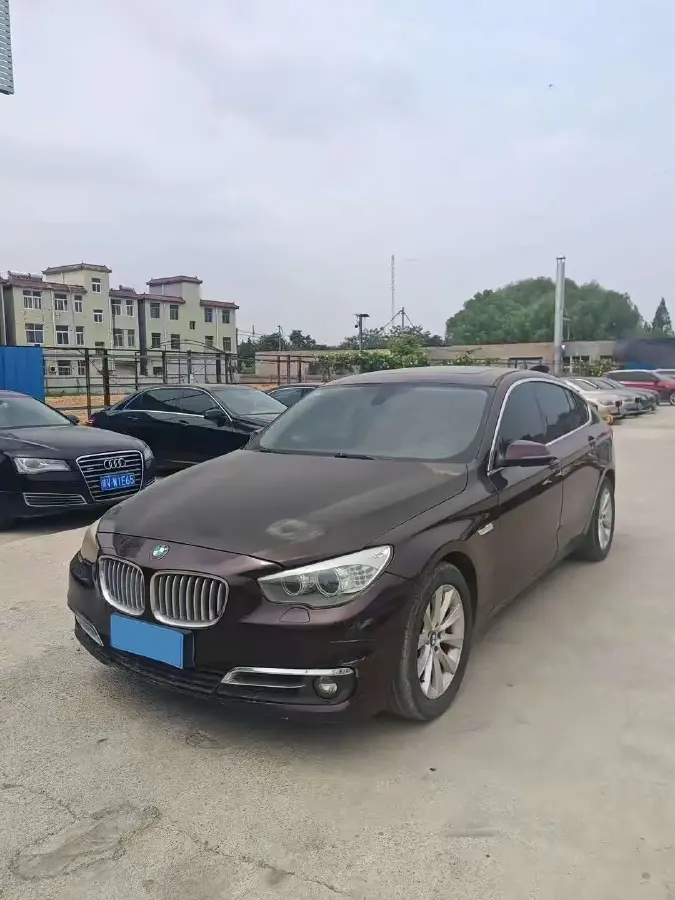 2014 BMW 5 Series GT 2.0T 245HP L4 8AT