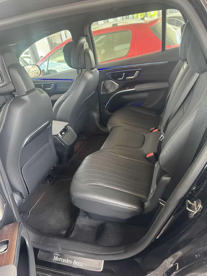 2023 Mercedes-Benz EQS SUV BEV 111.8KWH,autocango,china used car exporter,china ev exporter,chinese used car exporter,chinese used ev exporter