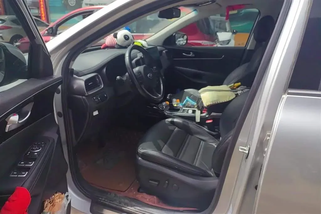 2015 Kia Sorento 2.2T 200HP L4 6AT,autocango,china used car exporter,china ev exporter,chinese used car exporter,chinese used ev exporter