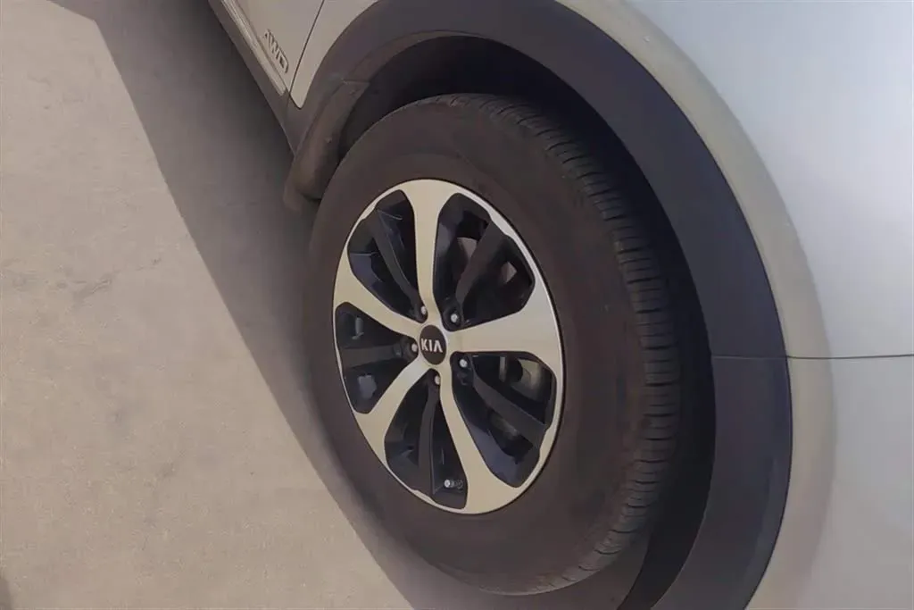 2015 Kia Sorento 2.2T 200HP L4 6AT,autocango,china used car exporter,china ev exporter,chinese used car exporter,chinese used ev exporter