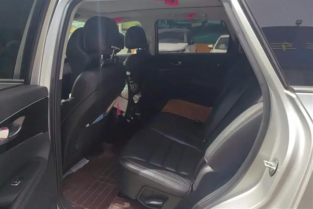 2015 Kia Sorento 2.2T 200HP L4 6AT,autocango,china used car exporter,china ev exporter,chinese used car exporter,chinese used ev exporter