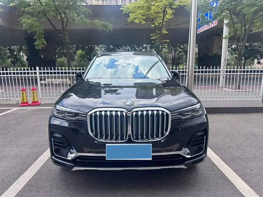 2020 BMW X7 3.0T 340HP L6 8AT