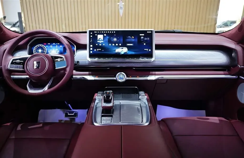 2024 Tank 700 3.0T 360HP V6 9AT PHEV 37.1KWH,autocango,china used car exporter,china ev exporter,chinese used car exporter,chinese used ev exporter