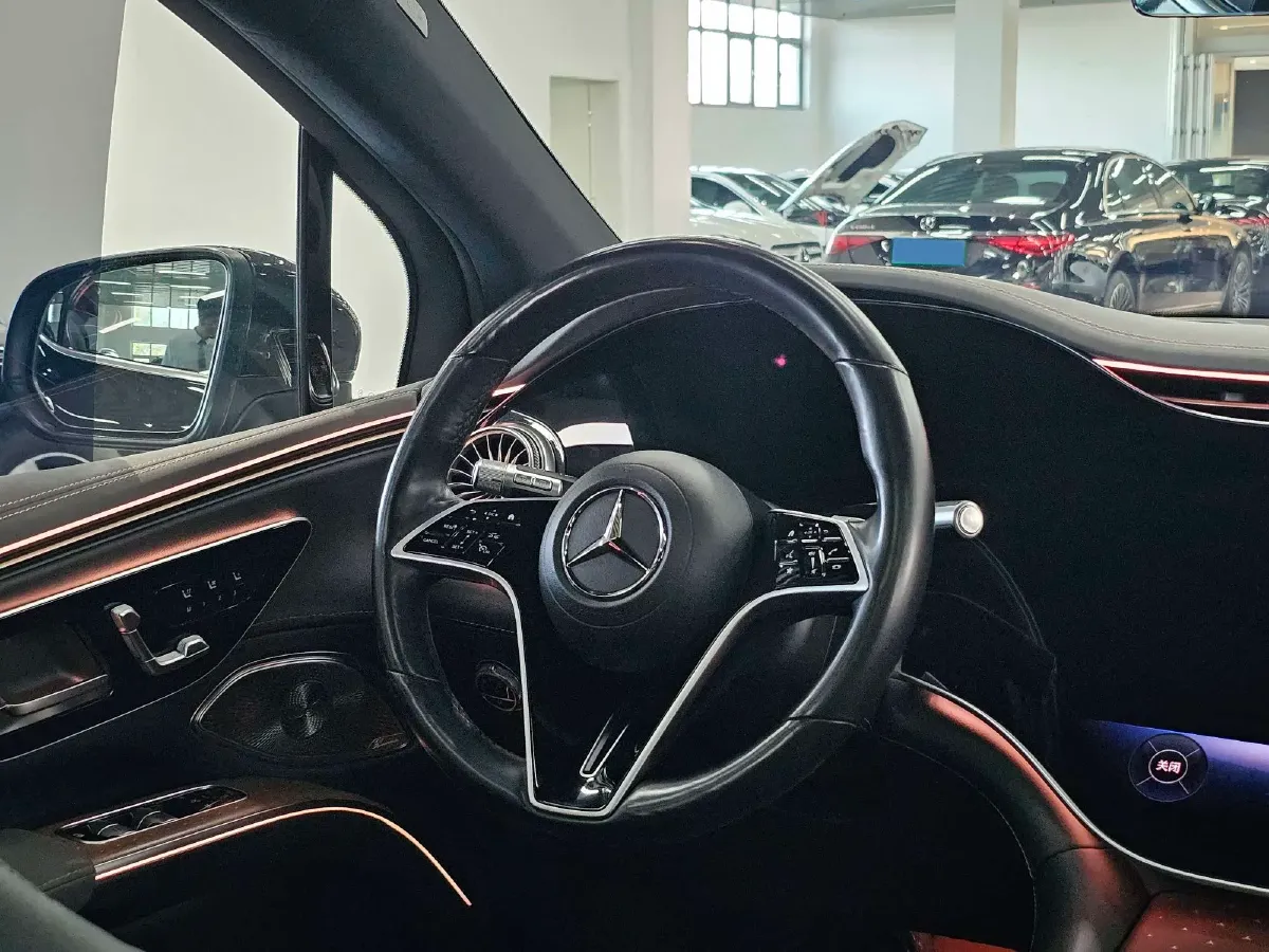 2023 Mercedes-Benz EQS SUV BEV 111.8KWH,autocango,china used car exporter,china ev exporter,chinese used car exporter,chinese used ev exporter