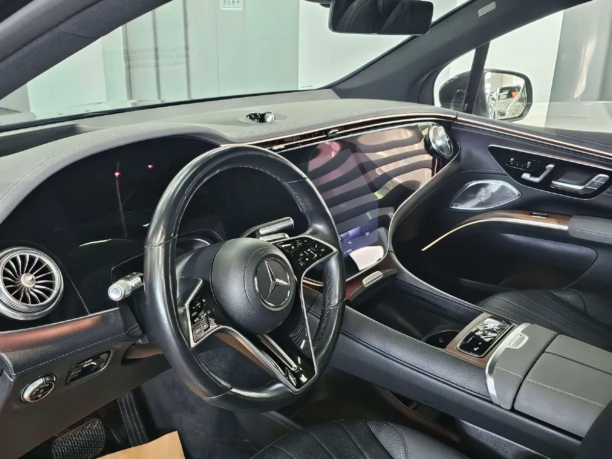 2023 Mercedes-Benz EQS SUV BEV 111.8KWH,autocango,china used car exporter,china ev exporter,chinese used car exporter,chinese used ev exporter