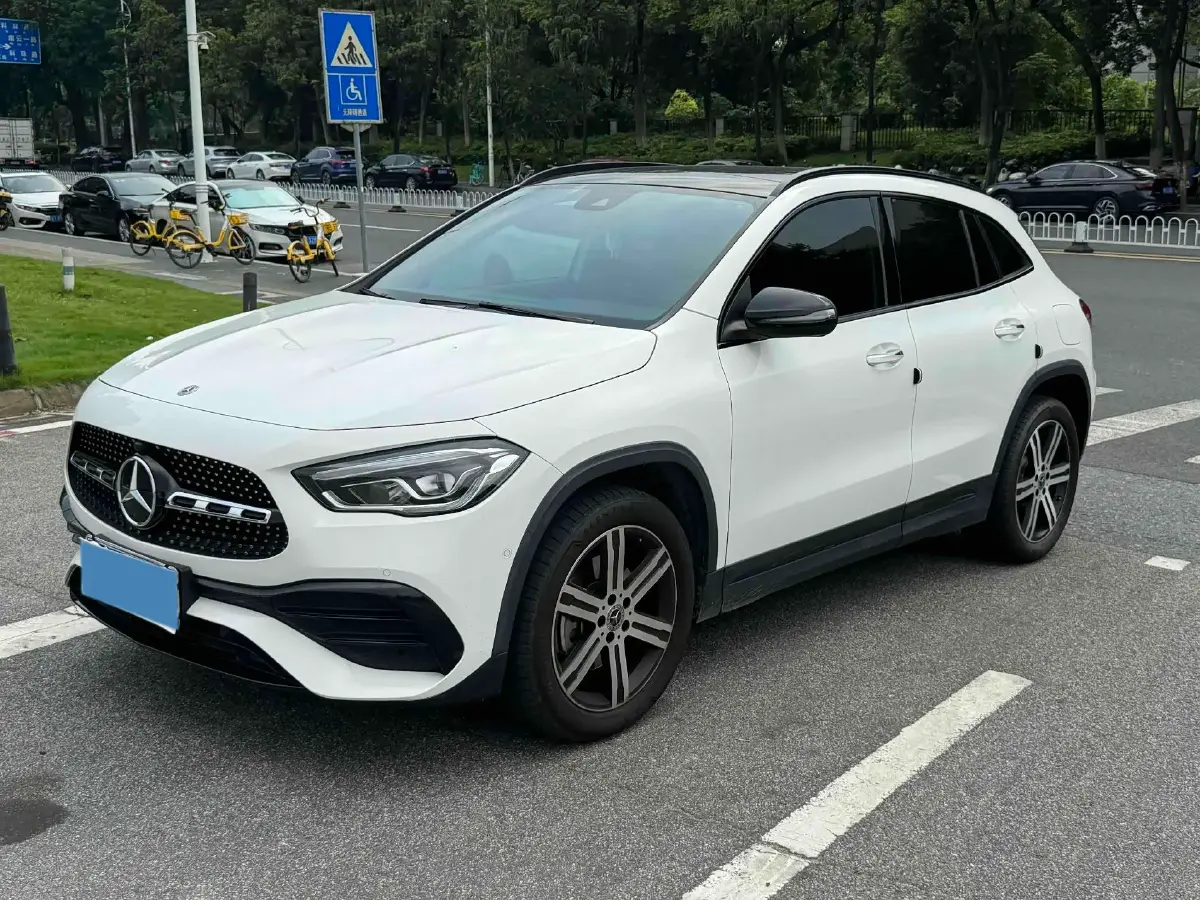 2022 Mercedes-Benz GLA Class 2.0T 190HP L4 8DCT