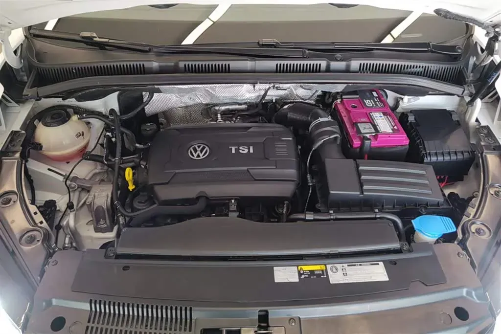 2018 Volkswagen Sharan 2.0T 220HP L4 6DCT,autocango,china used car exporter,china ev exporter,chinese used car exporter,chinese used ev exporter