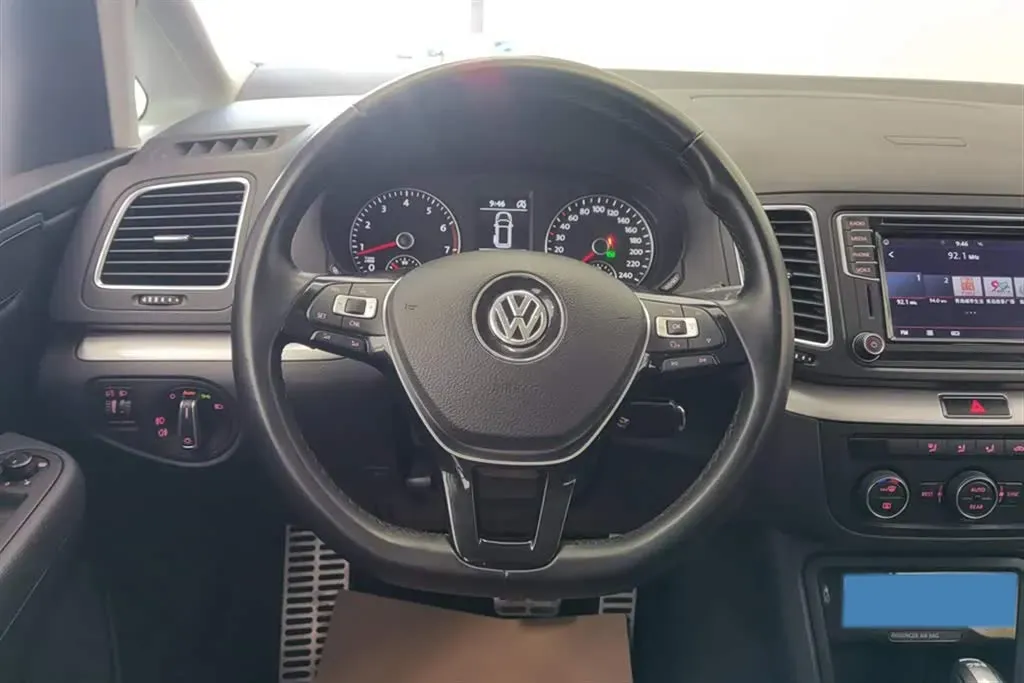 2018 Volkswagen Sharan 2.0T 220HP L4 6DCT,autocango,china used car exporter,china ev exporter,chinese used car exporter,chinese used ev exporter