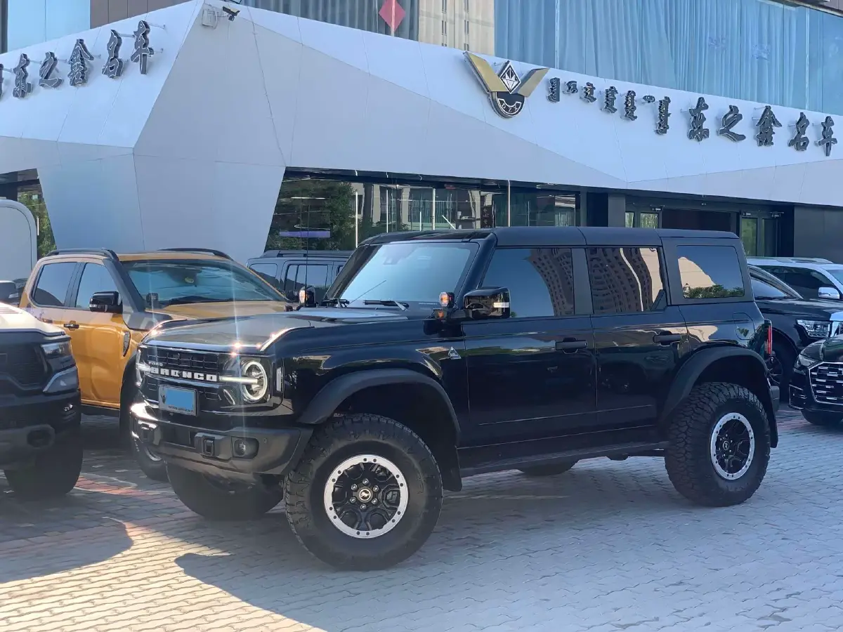 2024 Ford Bronco 2.3T 275HP L4 10AT