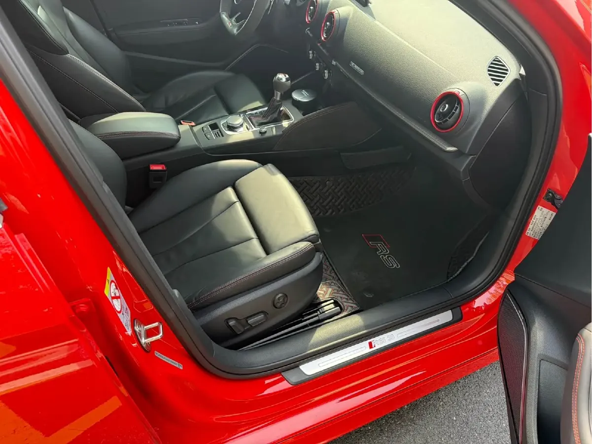 2017 Audi RS 3 2.5T 400HP L5 7DCT,autocango,china used car exporter,china ev exporter,chinese used car exporter,chinese used ev exporter