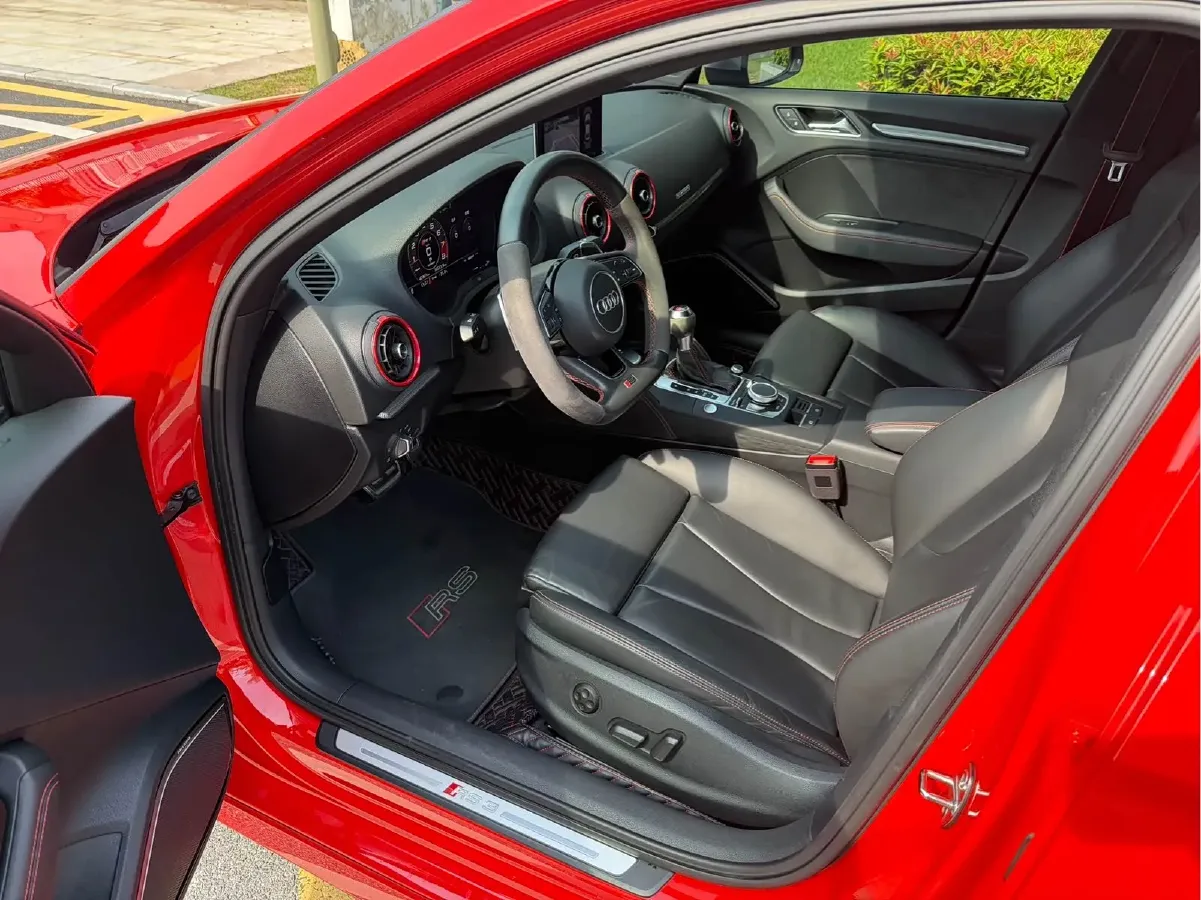 2017 Audi RS 3 2.5T 400HP L5 7DCT,autocango,china used car exporter,china ev exporter,chinese used car exporter,chinese used ev exporter