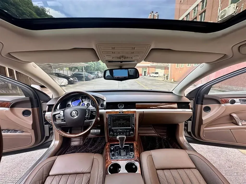 2014 Volkswagen Pheaton 3.0L 250HP V6 6AT,autocango,china used car exporter,china ev exporter,chinese used car exporter,chinese used ev exporter