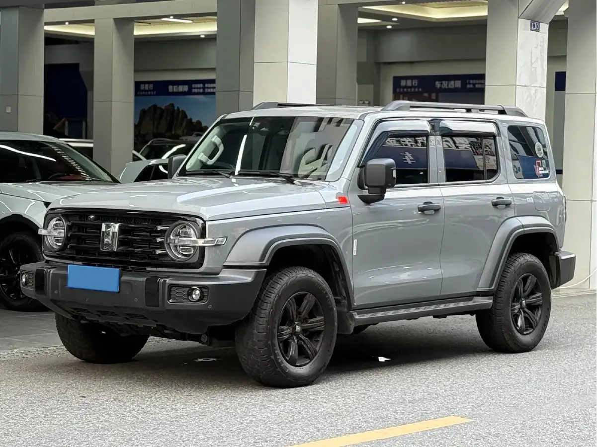 2021 Tank 300 2.0T 227HP L4 8AT