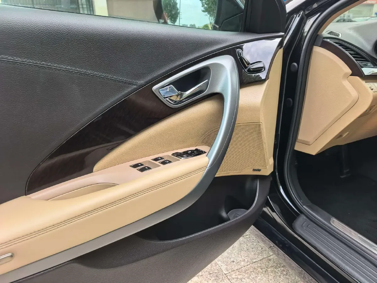 2011 Hyundai Azera 3.0L 250HP V6 6AT,autocango,china used car exporter,china ev exporter,chinese used car exporter,chinese used ev exporter