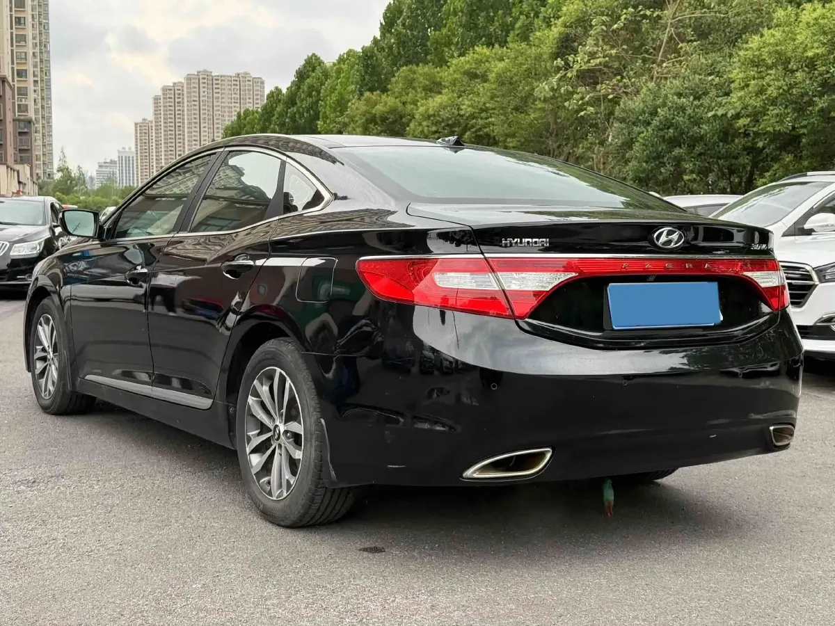 2011 Hyundai Azera 3.0L 250HP V6 6AT,autocango,china used car exporter,china ev exporter,chinese used car exporter,chinese used ev exporter