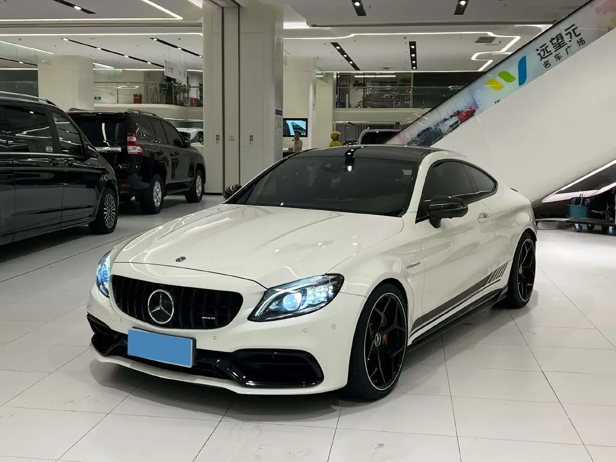 2019 Mercedes-Benz C AMG 4.0T 510HP V8 9AT