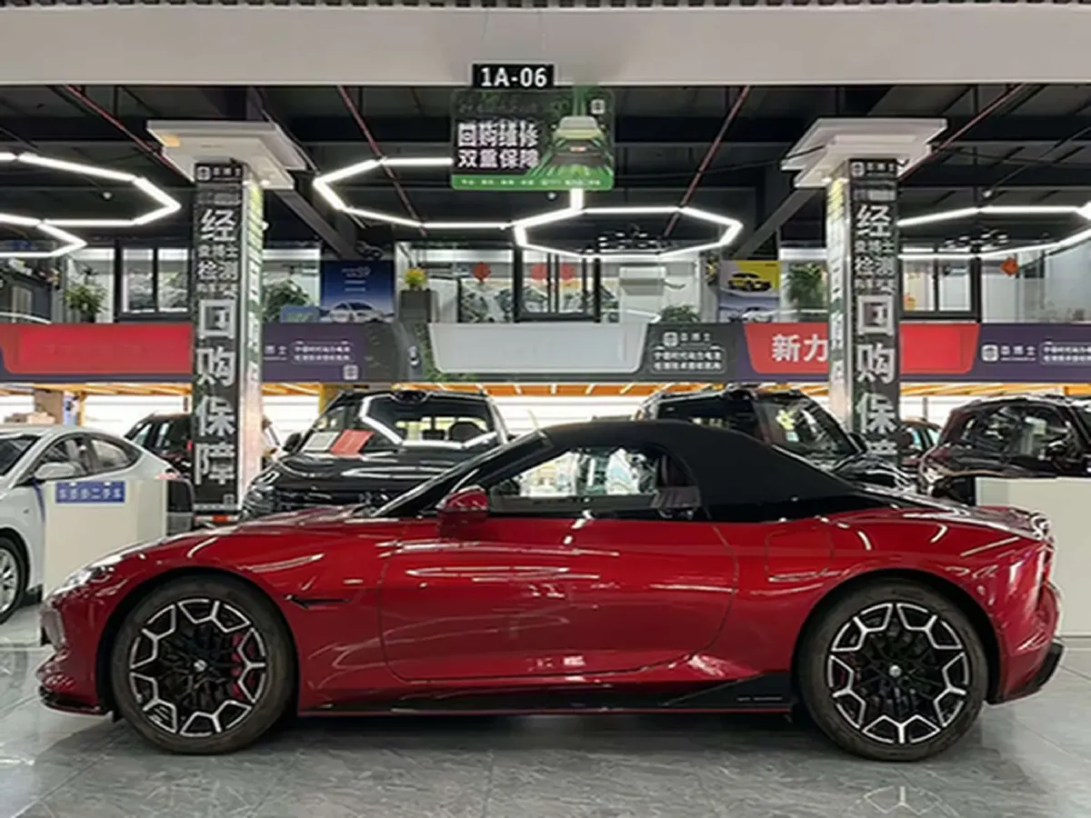 2024 MG Cyberster BEV 64KWH,autocango,china used car exporter,china ev exporter,chinese used car exporter,chinese used ev exporter