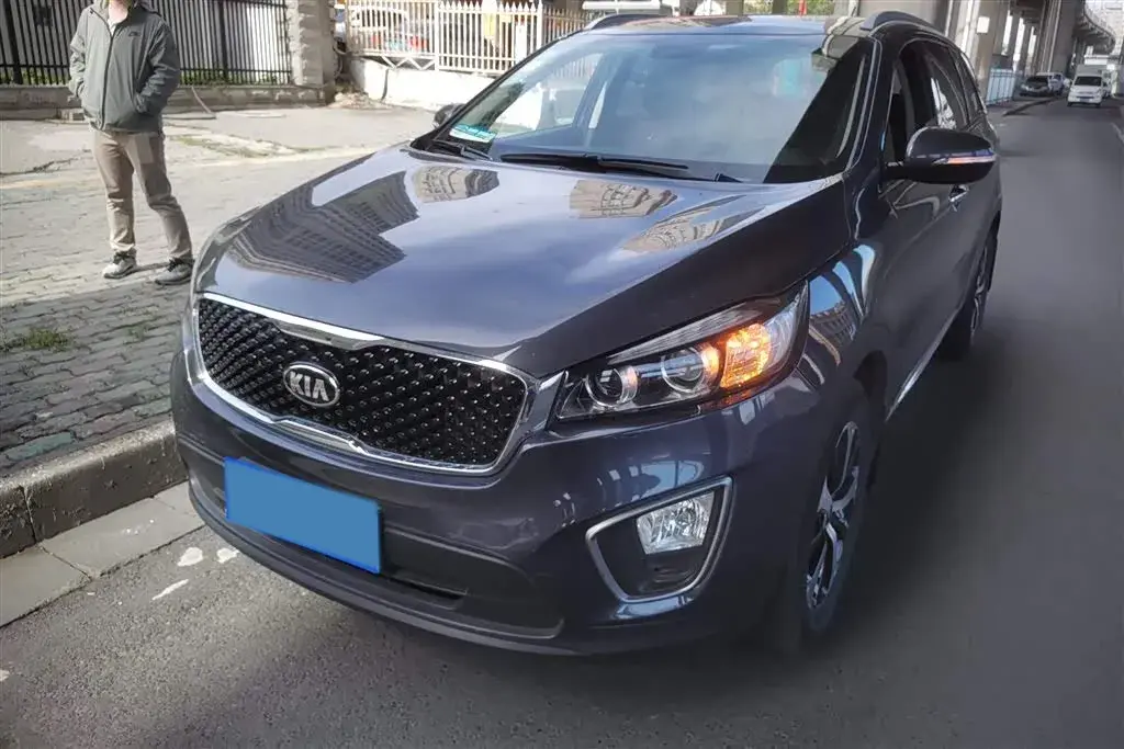 2015 Kia Sorento 2.0T 241HP L4 6AT
