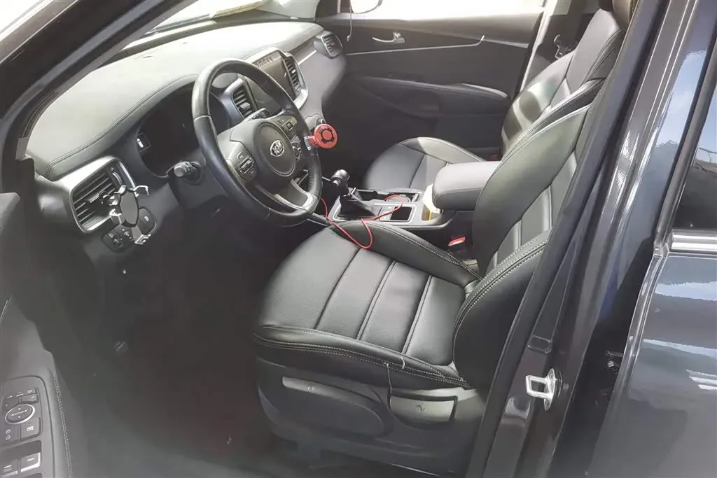 2015 Kia Sorento 2.0T 241HP L4 6AT,autocango,china used car exporter,china ev exporter,chinese used car exporter,chinese used ev exporter