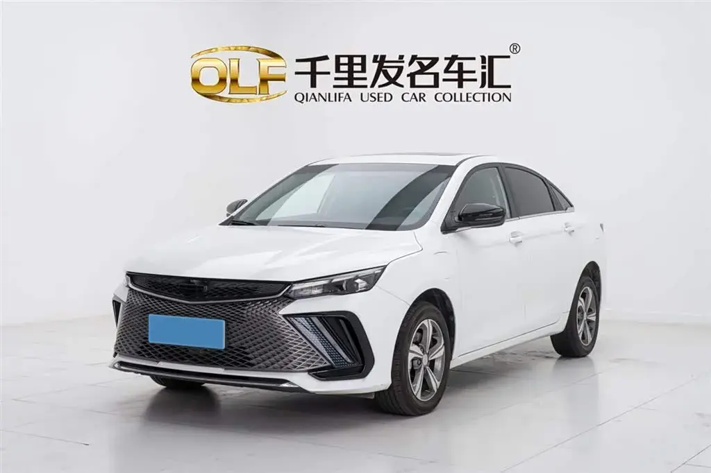 2022 Geely Emgrand L HiP 1.5T 181HP L4 3DHT PHEV 15.5KWH