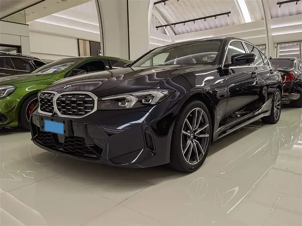 2025 BMW 3 Series 2.0T 184HP L4 8AT